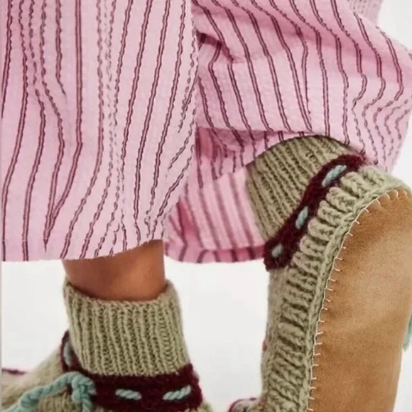 FP French Knot Slipper Socks - Picture 2 of 9